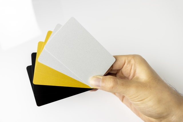 アメックスのカードをグリーンからゴールドに切り替えるには？切り替え方法と注意点を合わせて紹介！